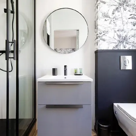 N - Ascenseur - 2 Min Du Palais - Climatise Apartmán *